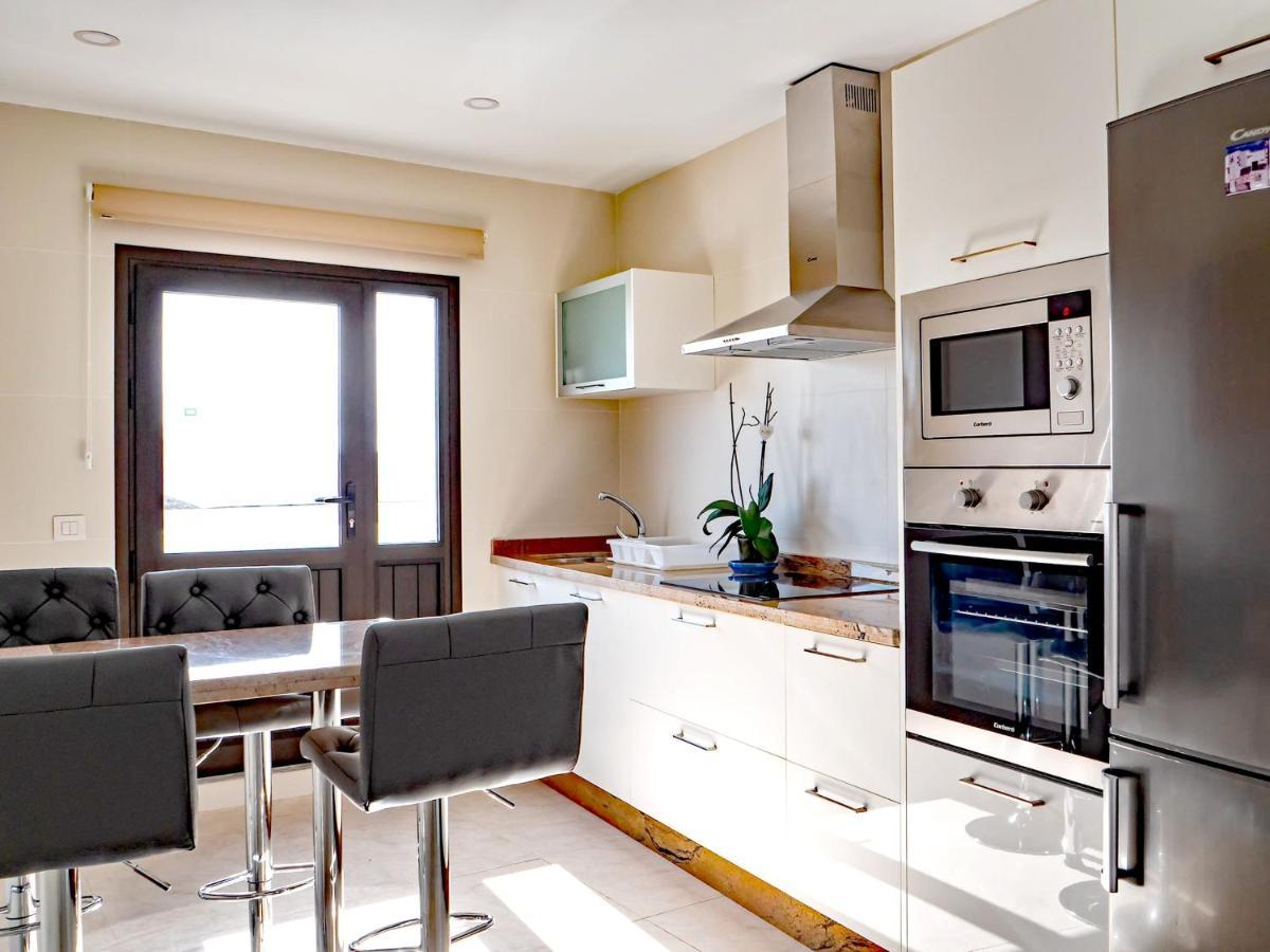 Comfortable House In Tias With Free Parking 外观 照片