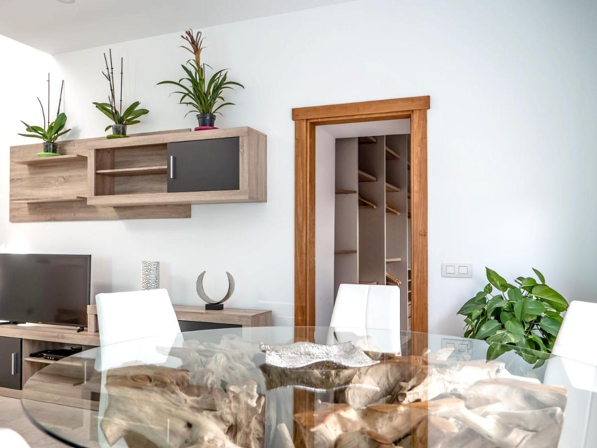 Comfortable House In Tias With Free Parking 外观 照片