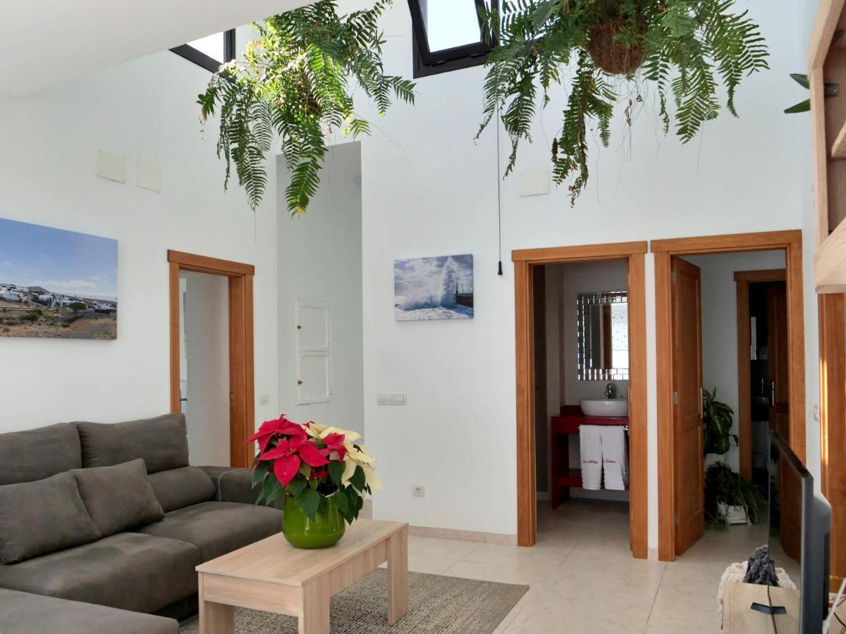 Comfortable House In Tias With Free Parking 外观 照片